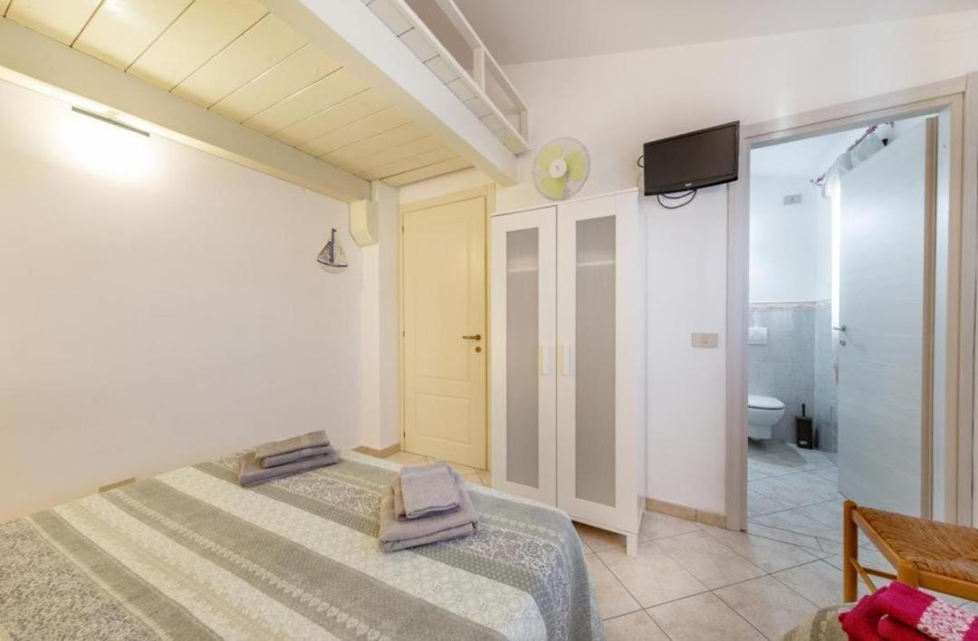 B&B Rotta Per Tavolara Porto San Paolo  Εξωτερικό φωτογραφία